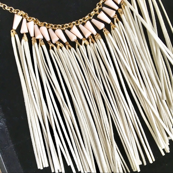 Statement suede leather strands necklace - Picture 5 of 6